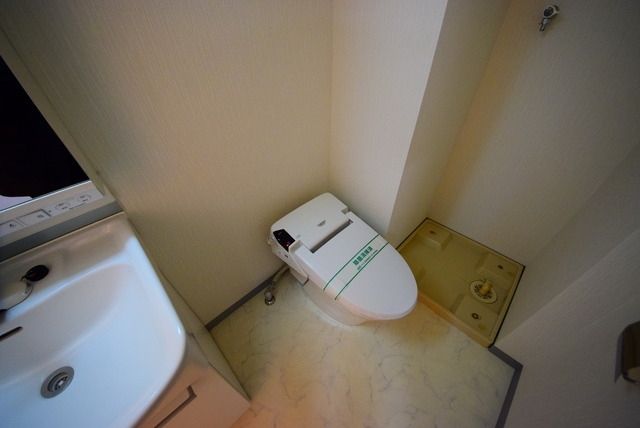トイレ　★同物件他部屋参考写真★