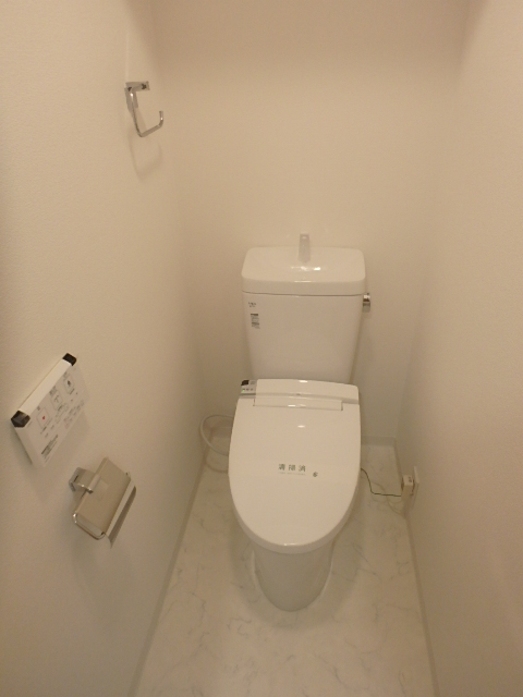ＪＲ総武線 本八幡駅 徒歩2分 7階建 築37年のトイレ写真