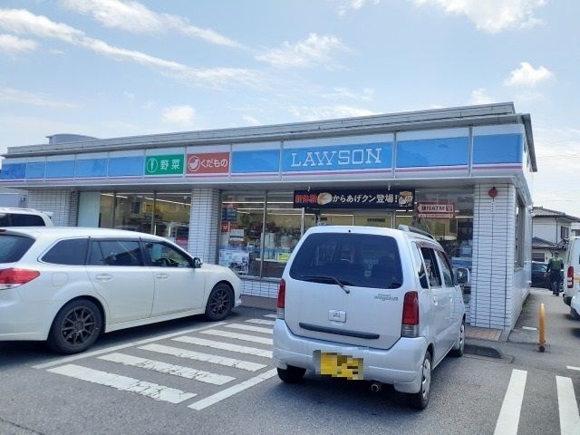 コンビニ　ローソン宇都宮春日町店（コンビニ）まで200m