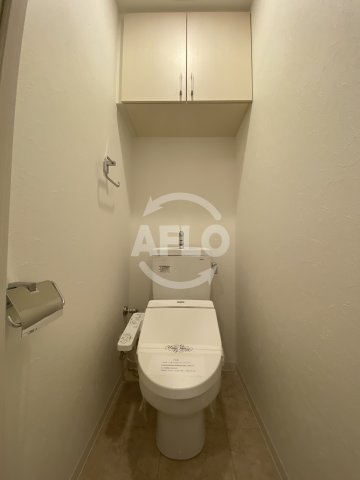 阪急神戸線 中津駅 徒歩1分 11階建 築10年のトイレ写真
