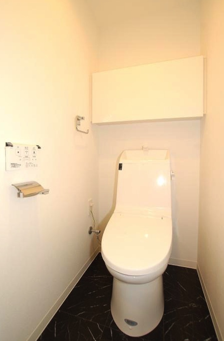 都営新宿線 菊川駅 徒歩3分 7階建 築15年のトイレ写真