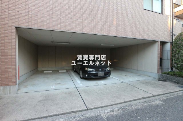 駐車場　敷地内駐車場あり◎