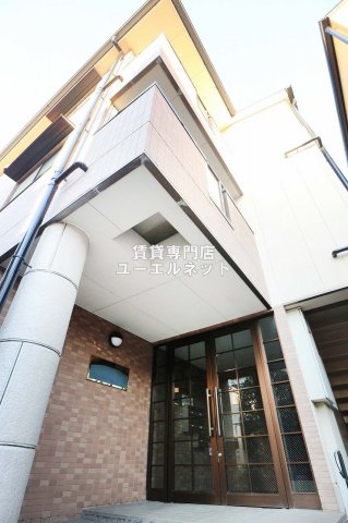 建物外観　シンプルで洗練されたデザインが毎日の暮らしに心地よさをプラス