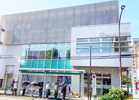 銀行　城北信用金庫落合支店（銀行）まで327m