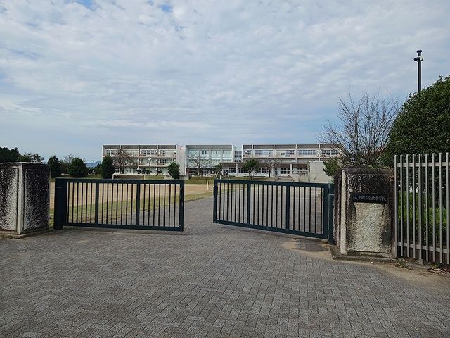 中学校　城里町立 常北中学校（中学校）まで849m