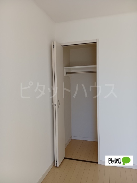 収納　クローゼット
