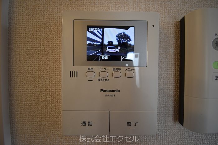 セキュリティ　来訪者の姿が確認できます。