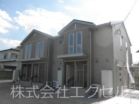 建物外観　小宮駅徒歩15分。