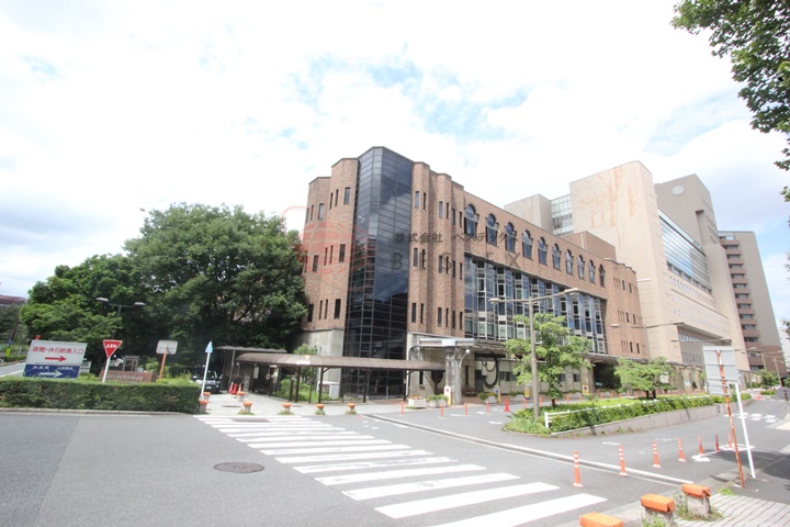 病院　東京大学医学部附属病院（病院）まで823m