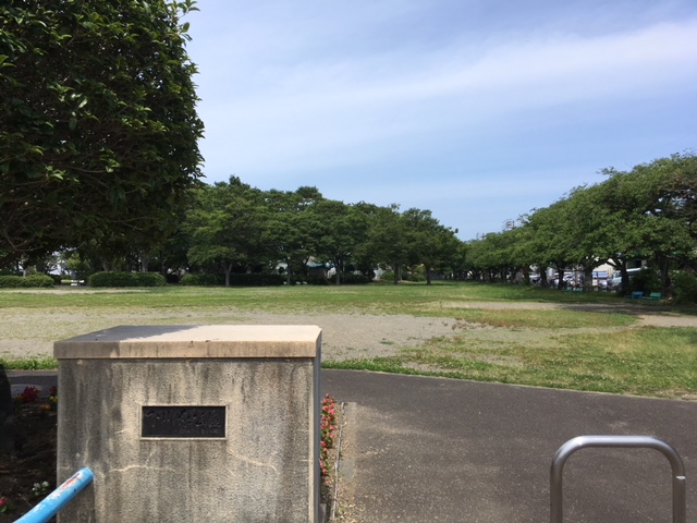 【静岡市駿河区下川原のマンションの公園】