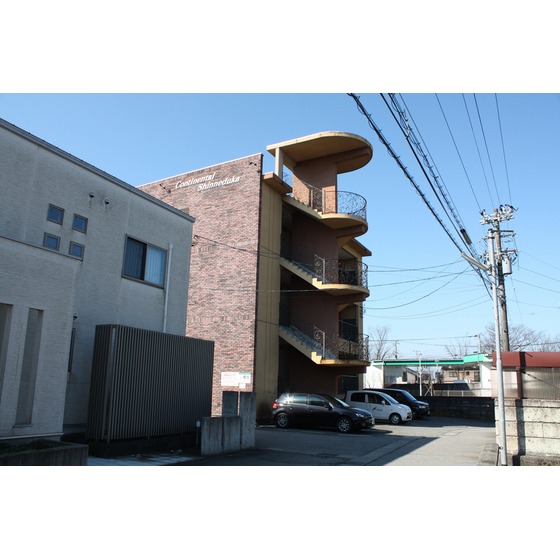 コンチネンタル新根塚の建物外観