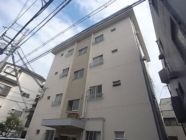 神戸市灘区篠原南町のマンションの建物外観