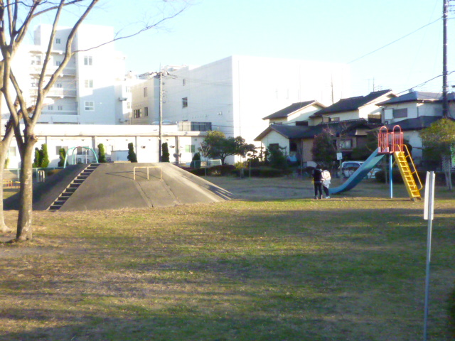 【ハッピーハウスクサカIIIの公園】