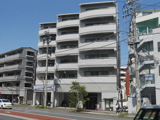 横浜市緑区台村町のマンションの建物外観