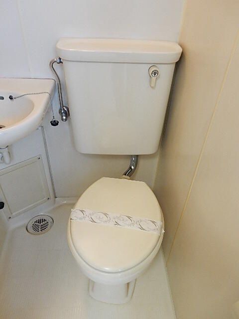 【和光市本町のマンションのトイレ】