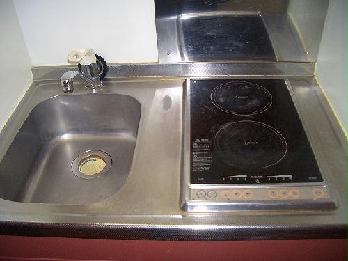 キッチン　電気コンロ完備