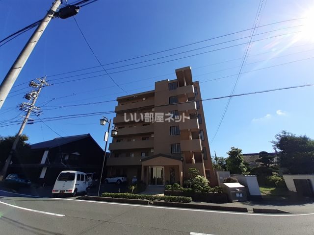 豊橋市大岩町のマンションの建物外観