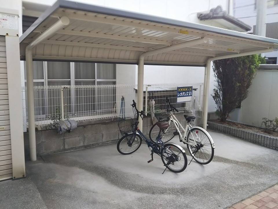 駐車場　駐輪場