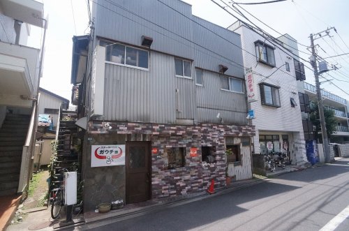 【川口市宮町のアパートの飲食店】