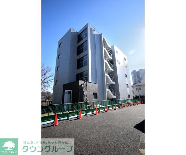 府中市寿町のマンションの建物外観