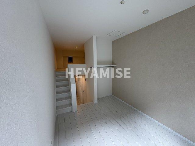 居室・リビング　※室内画像は同物件別号室のもの