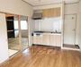 居室・リビング　玄関入ってすぐのお部屋です・
