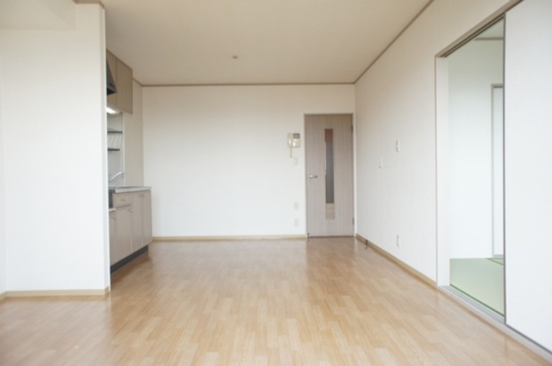 居室・リビング　図面と現状に相違がある場合には現状を優先