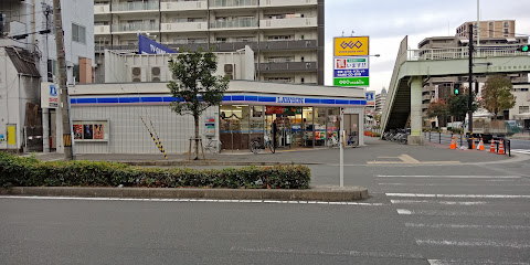 コンビニ　ローソン 淀川三国本町一丁目店（コンビニ）まで353m