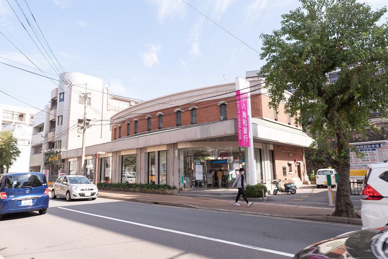 銀行　十八親和銀行大学病院前支店（銀行）まで168m