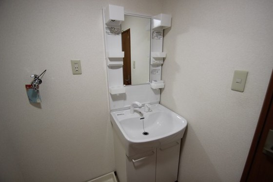 洗面設備　※写真は別の階です