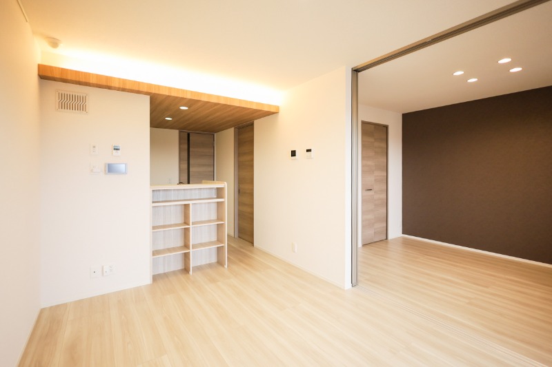 居室・リビング　図面と現状に相違がある場合には現状を優先