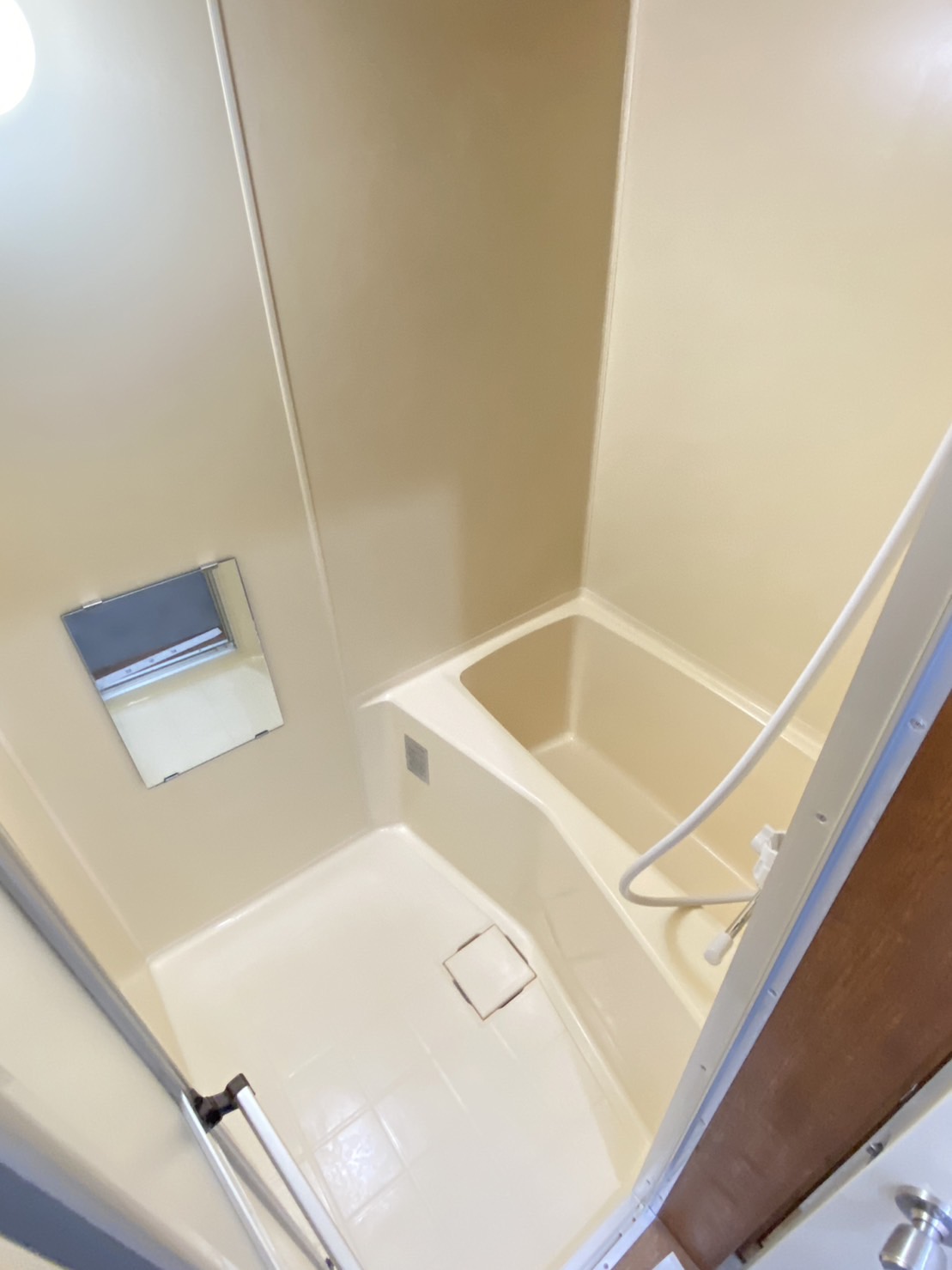 バス・シャワールーム　※他号室のお写真です