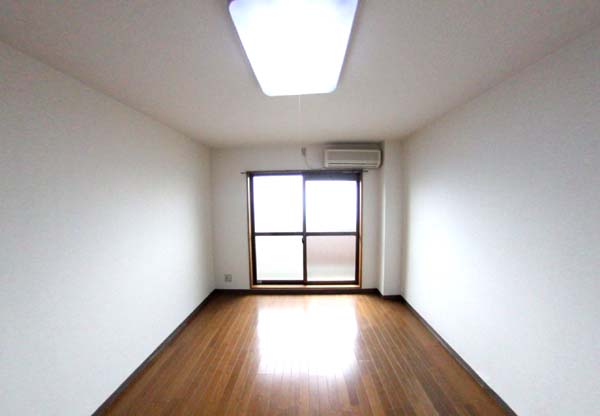 居室・リビング　ゆったり過ごせるリビングです