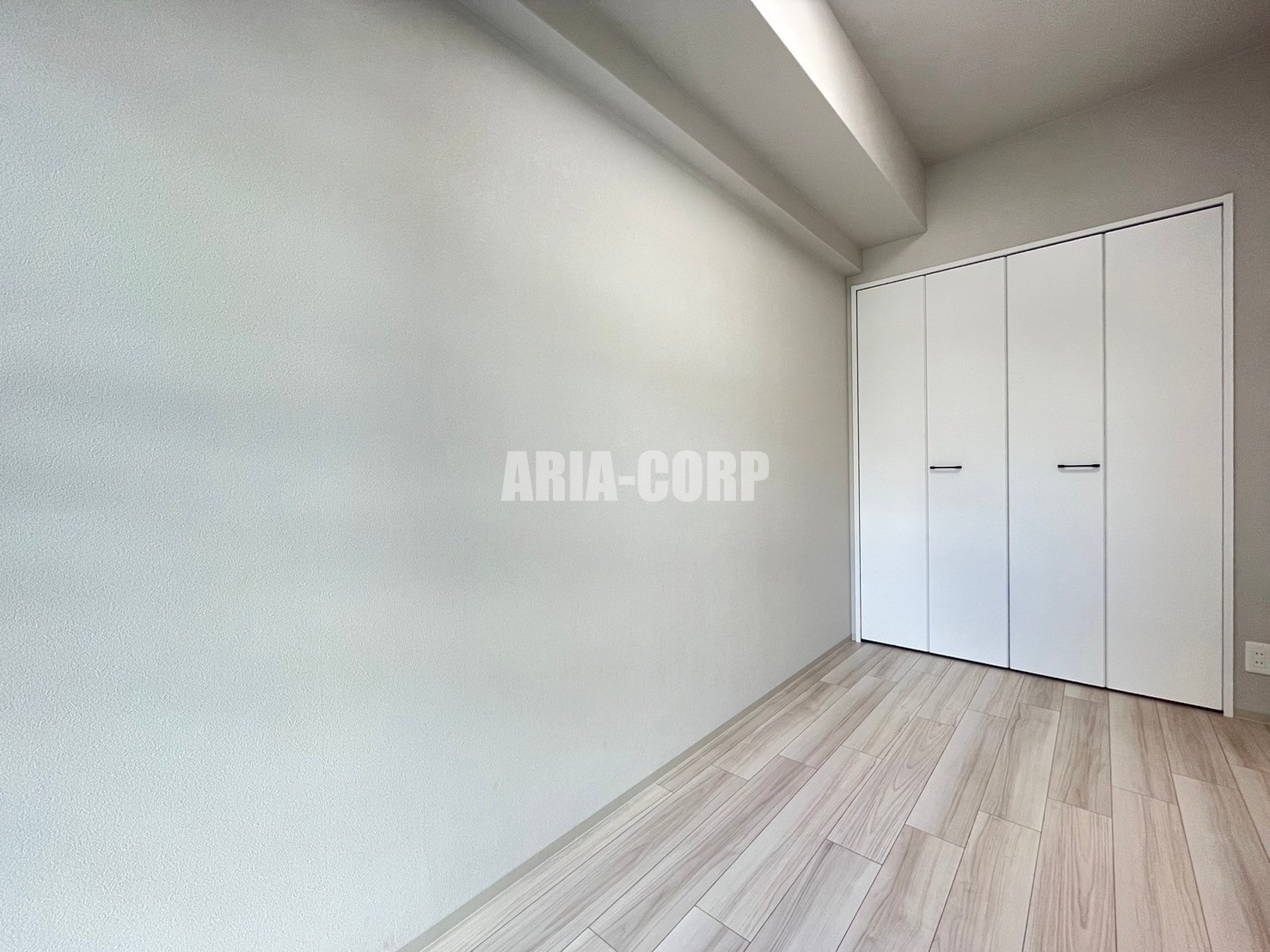 その他部屋・スペース　【同仕様】寝室。柱の張りもなく家具の配置に困りません♪