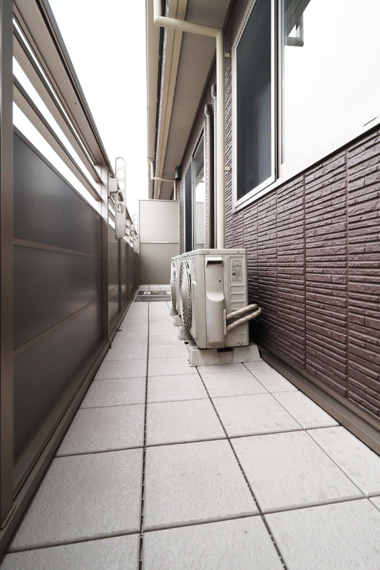 バルコニー　図面と現状に相違がある場合には現状を優先