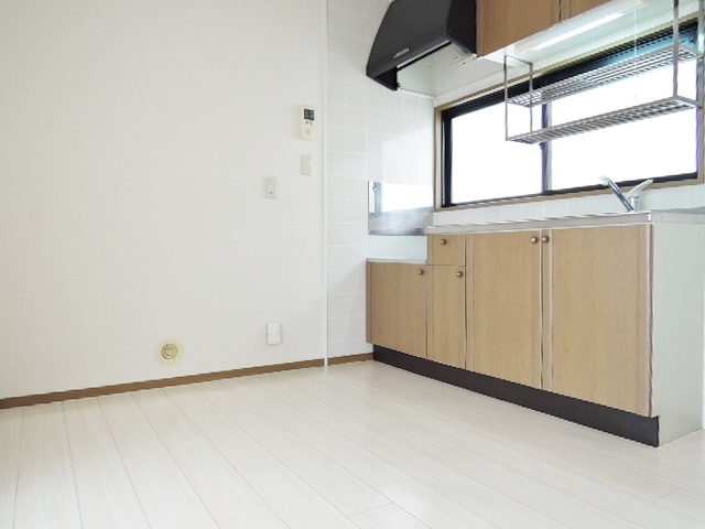 居室・リビング　キッチンスペース４．４帖