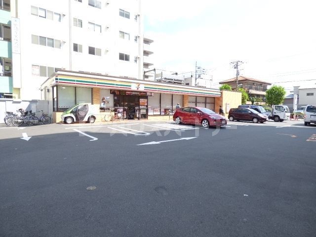 コンビニ　セブンイレブン墨田八広4丁目店（コンビニ）まで90m