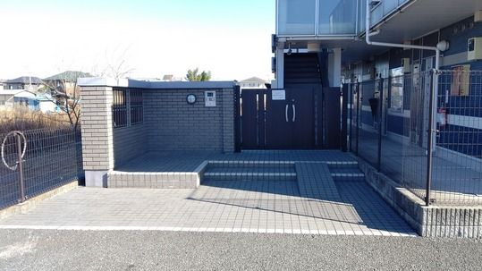 セキュリティ　オートロックゲート付き。