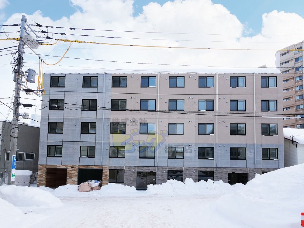 建物外観　地下鉄駅徒歩３分の好立地マンションです♪