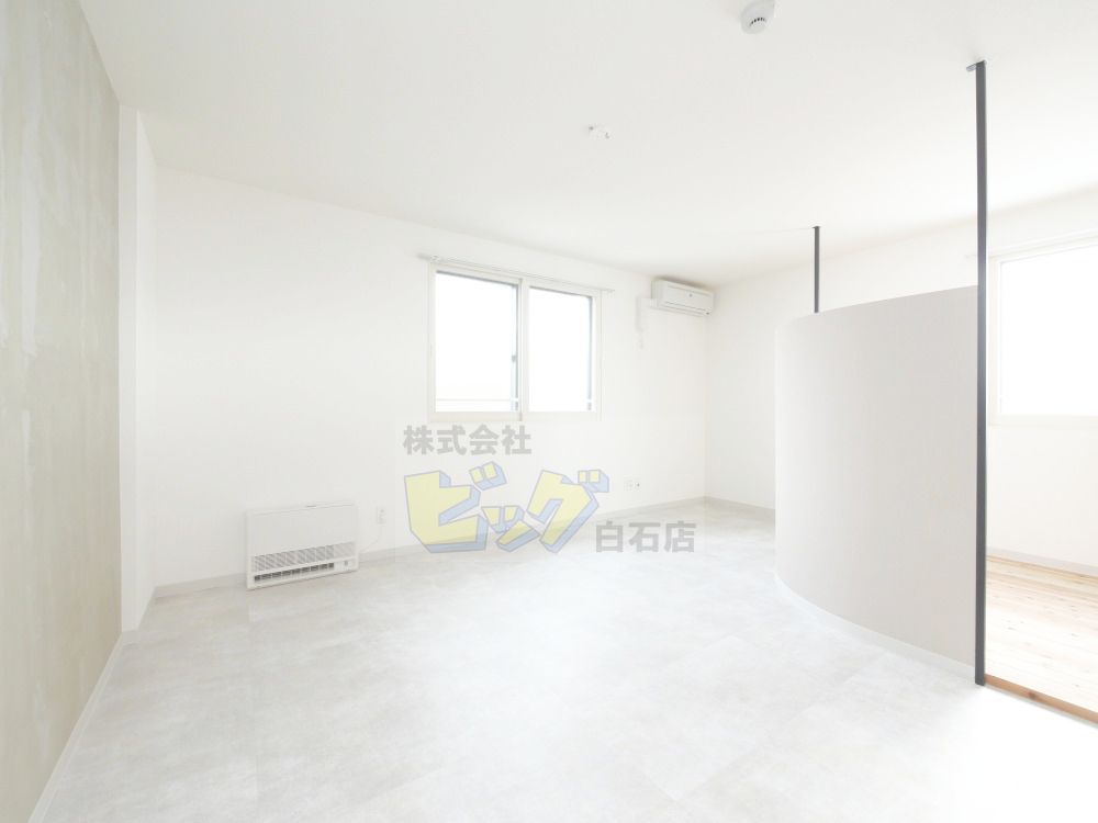 居室・リビング　広い間取りで使いやすいリビングです♪