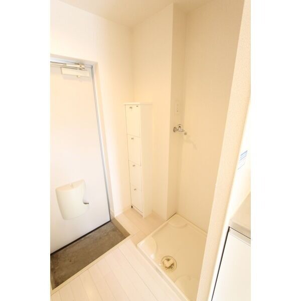 玄関　※同シリーズの写真になります。