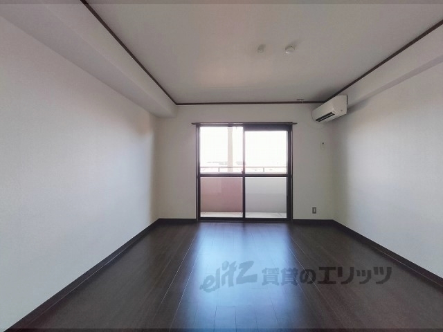 居室・リビング　居室