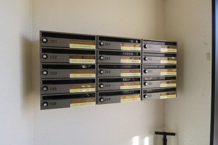 エントランス　集合ポスト