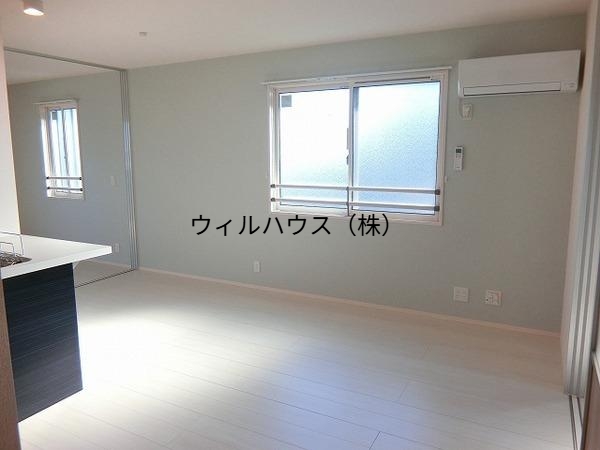 居室・リビング　広々としたリビング！