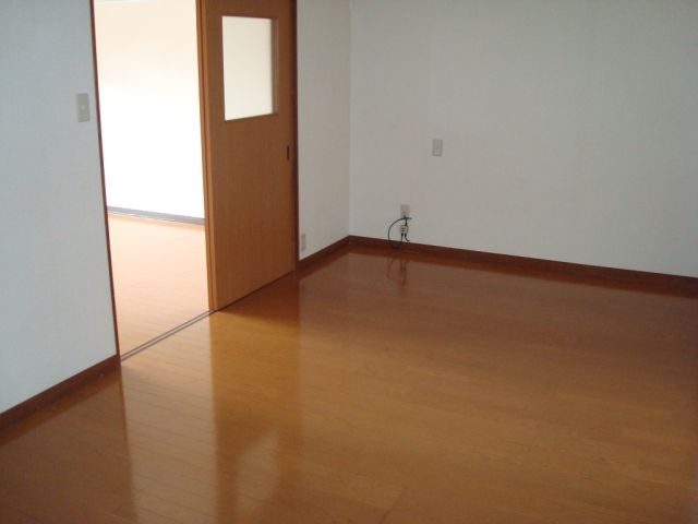 居室・リビング　リビングにも光が入ります