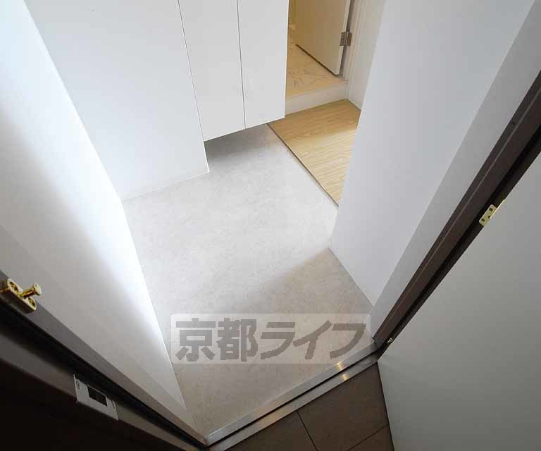玄関　玄関です。