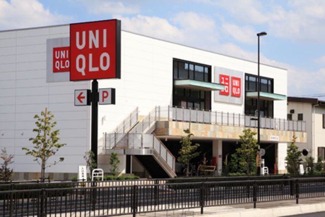ショッピングセンター　ユニクロ（ショッピングセンター）まで480m