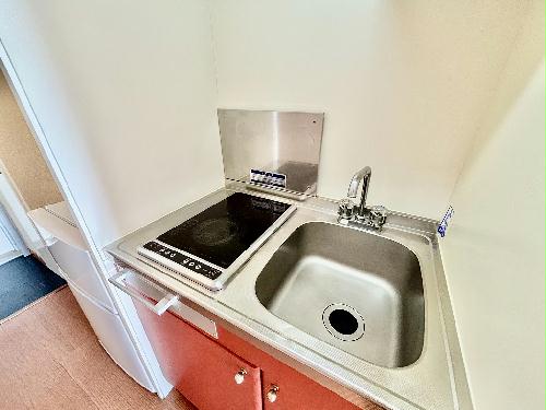 キッチン　設備・仕様は号室により異なる為、現況を優先いたします。