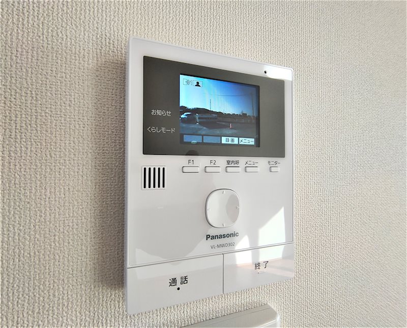 セキュリティ　モニター付きインターフォンを採用し防犯対策