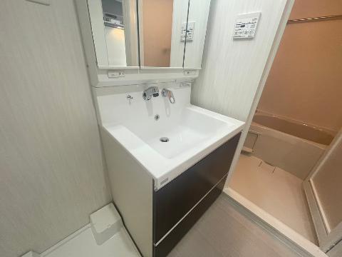 洗面設備　洗髪洗面化粧台